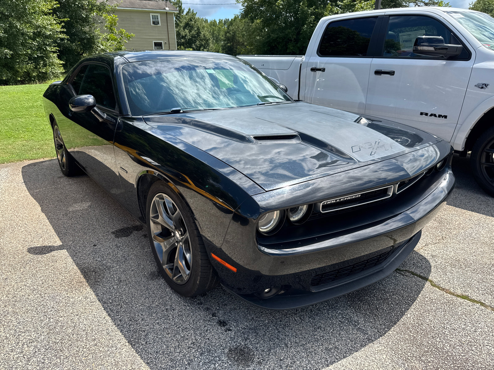 Used 2015 Dodge Challenger R/T w/ Quick Order Package 22B R/T RWD image 3