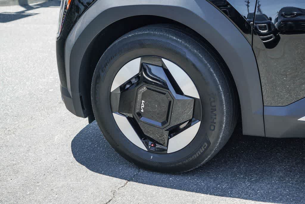 Certified 2024 Kia EV9 Wind AWD/4WD image 9
