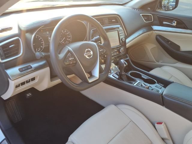 Used 2020 Nissan Maxima 3.5 SL w/ Floor Mat Group FWD image 16