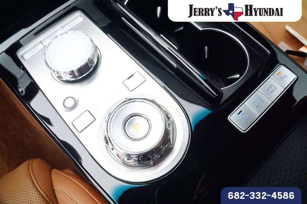 Used 2025 Genesis G80 2.5T image 12