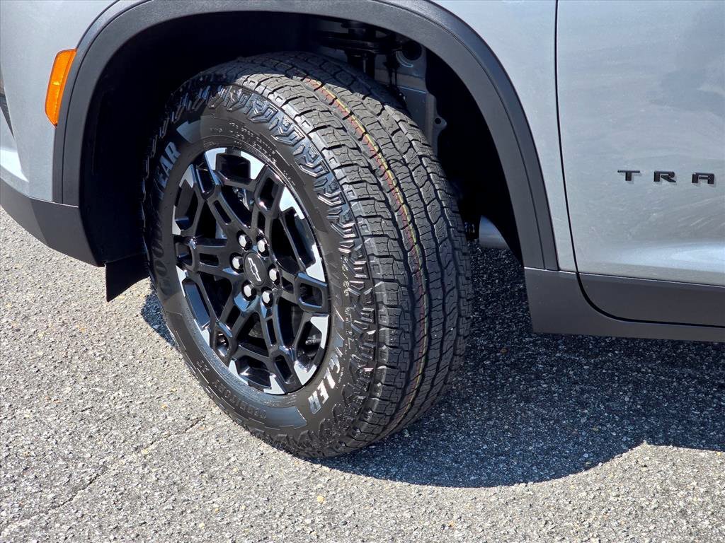 New 2027 Chevrolet Traverse Z71 w/ Driver Confidence Package AWD/4WD image 22