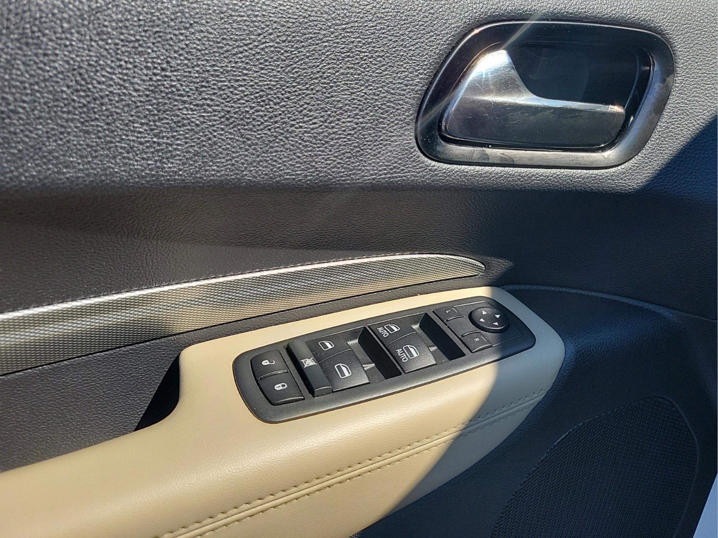 Used 2020 Dodge Durango GT image 17