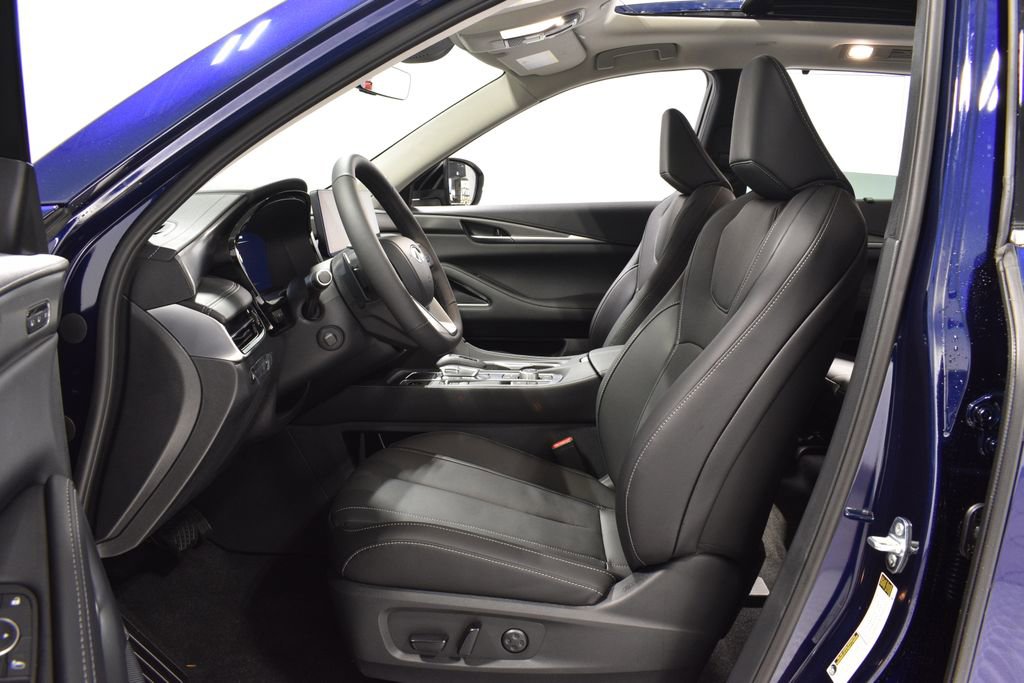 New 2026 INFINITI QX60 Luxe w/ Cargo Package image 10
