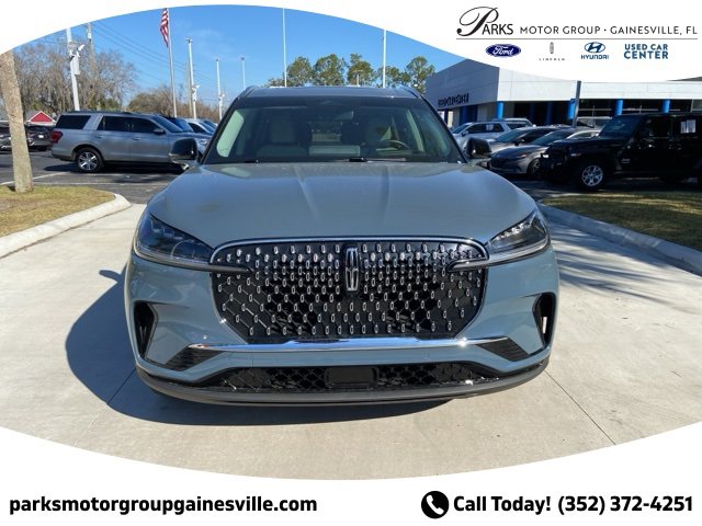 Certified 2025 Lincoln Aviator Reserve image 9