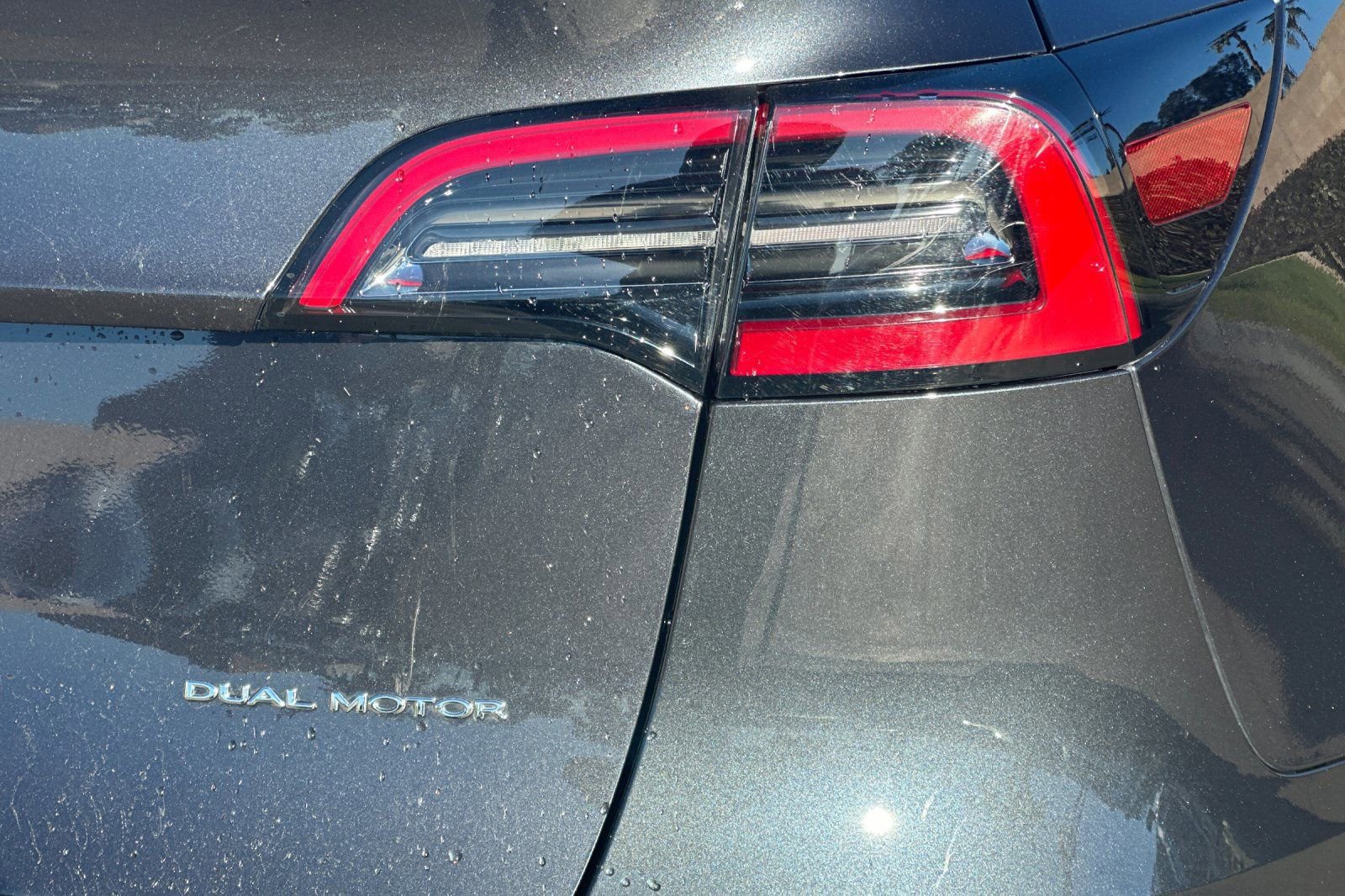 Used 2025 Tesla Model Y Long Range image 28