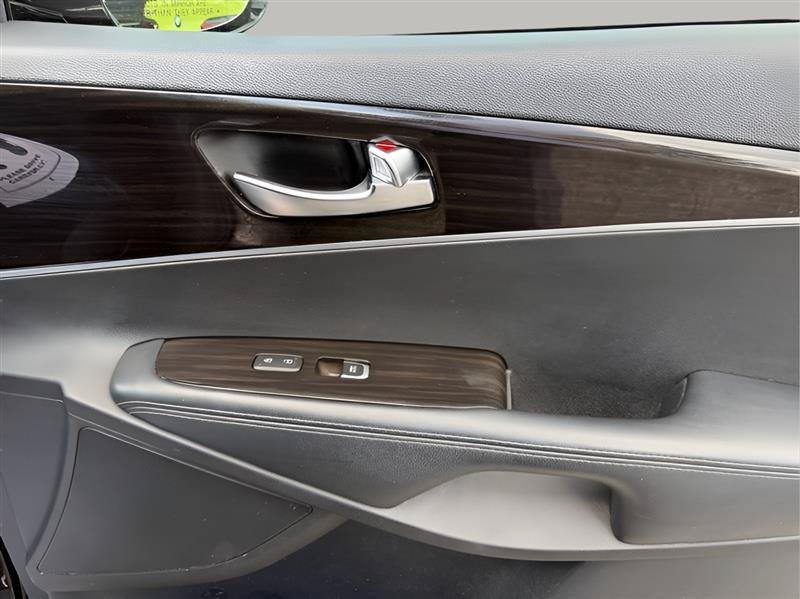 Used 2020 Kia Sorento FWD V6 image 35