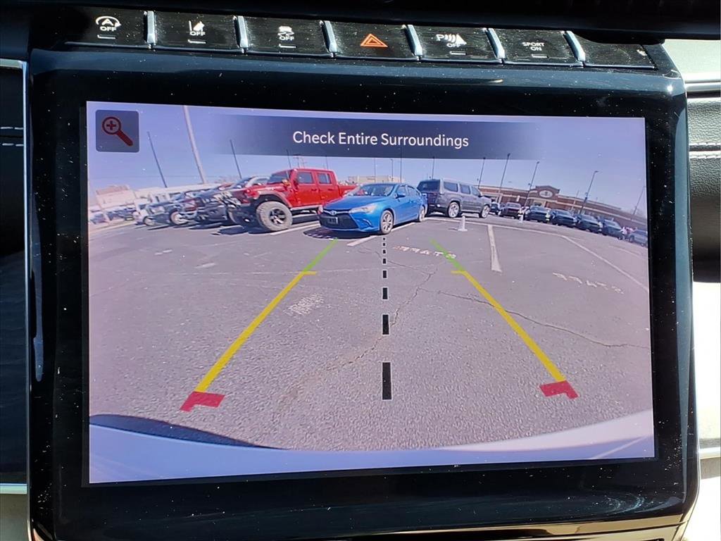 Used 2023 Jeep Grand Cherokee Limited image 23