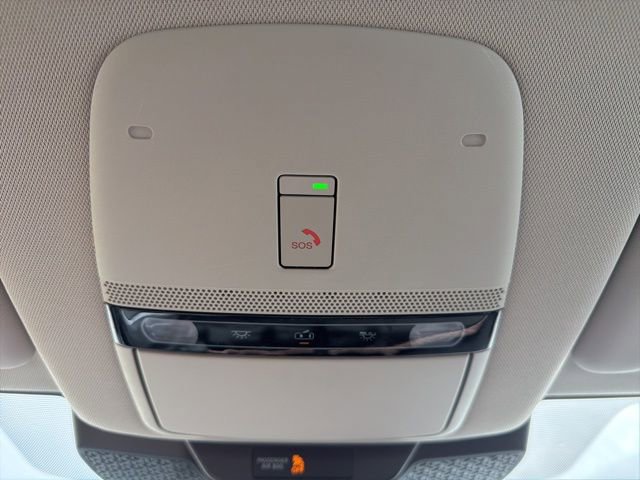 Used 2024 Nissan Ariya AWD image 36