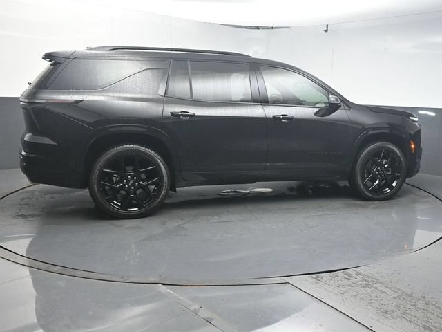 Used 2026 Chevrolet Traverse RS FWD image 8
