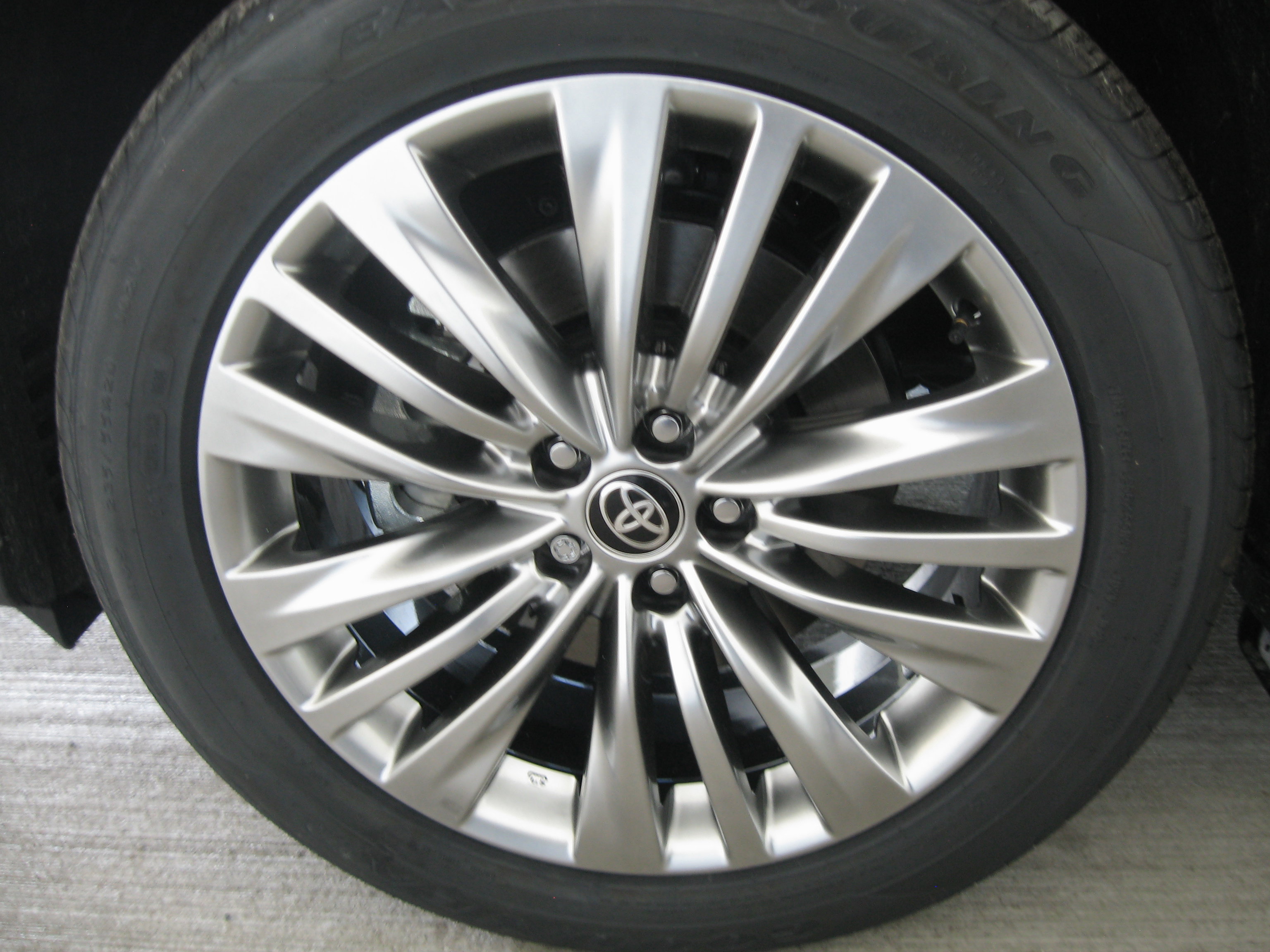 New 2026 Toyota Highlander Platinum image 22