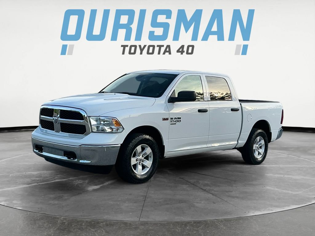 Used 2023 RAM 1500 Classic SLT w/ Protection Group AWD/4WD image 3