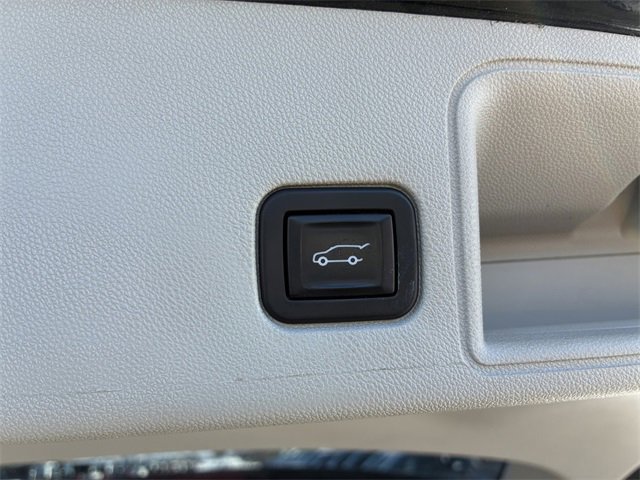 Used 2020 GMC Terrain Denali w/ Denali Premium Package image 14