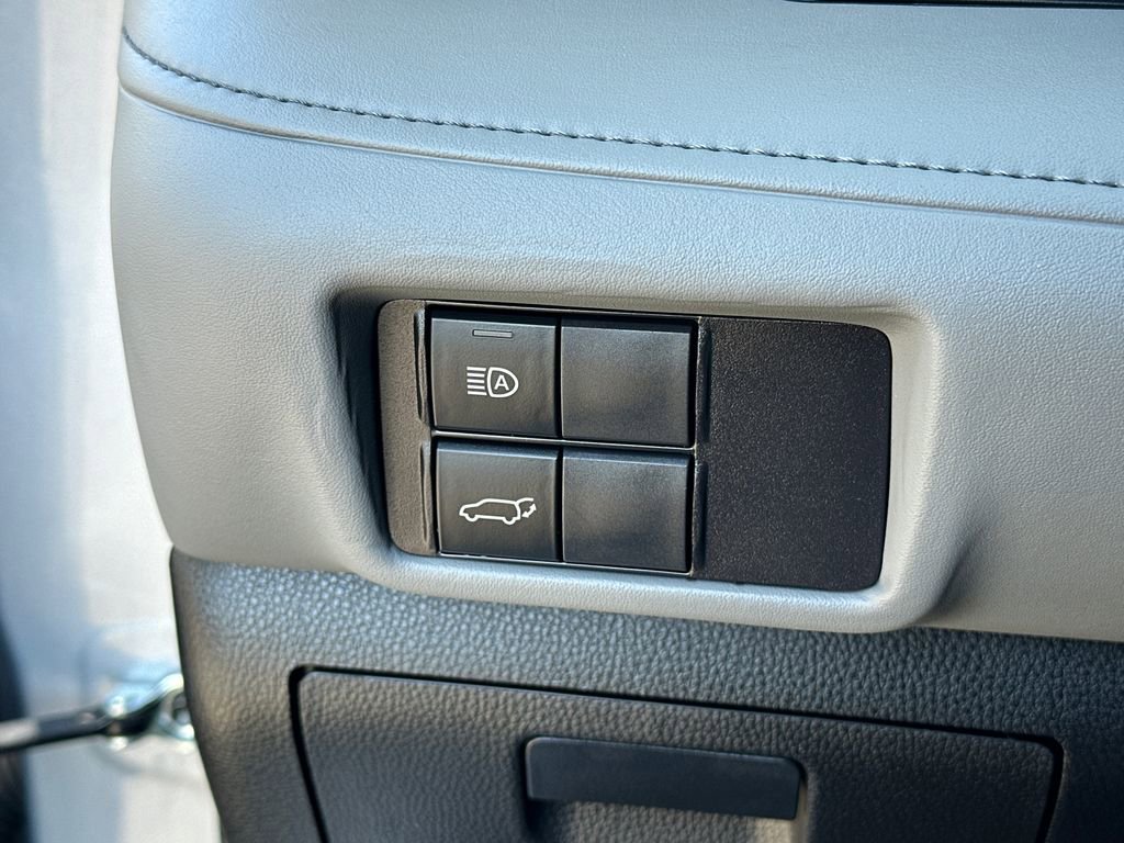 Used 2022 Toyota Highlander XLE image 22