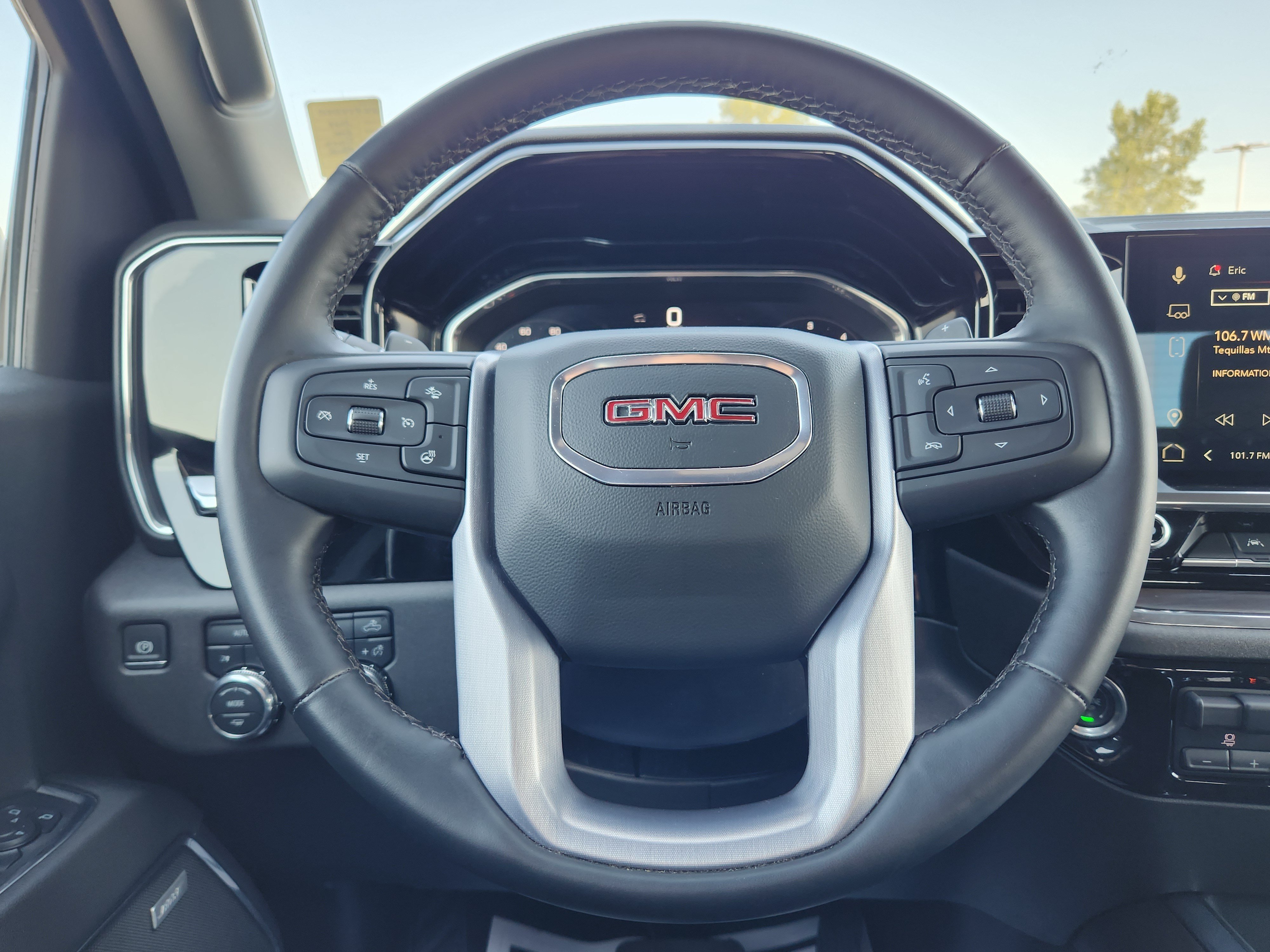 Used 2024 GMC Sierra 1500 SLT w/ SLT Premium Plus Package AWD/4WD image 22