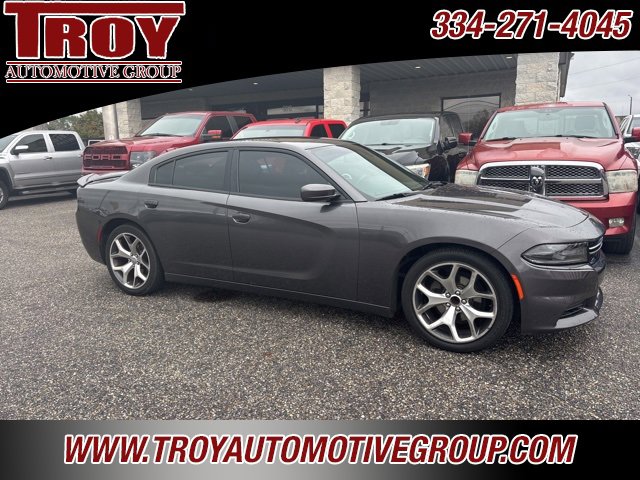 Used 2017 Dodge Charger SE