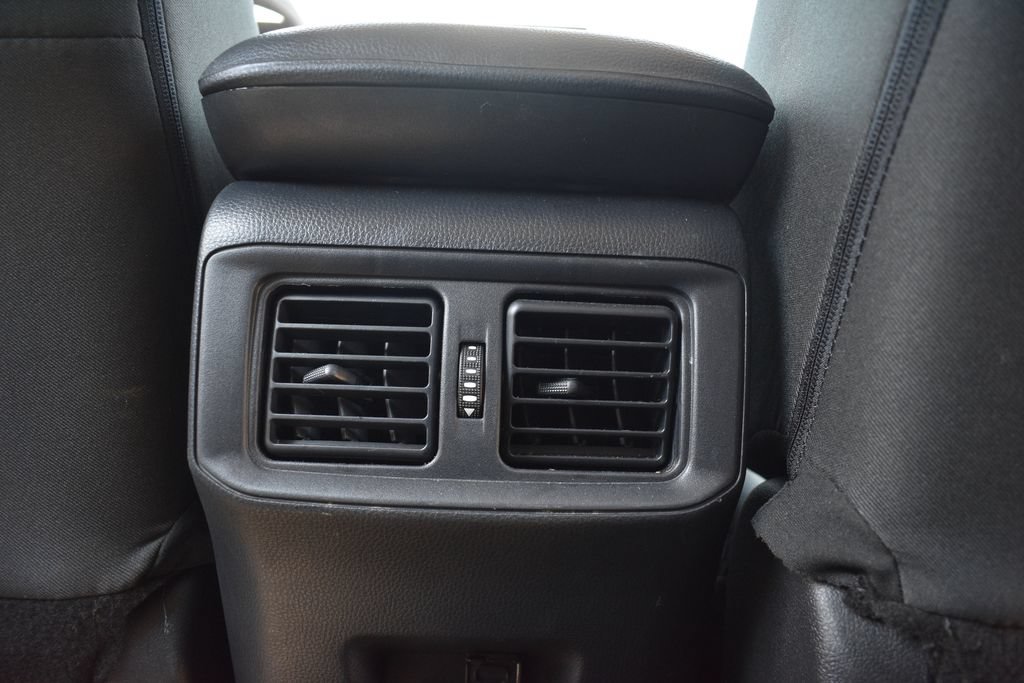 Used 2025 Toyota RAV4 XLE FWD image 29