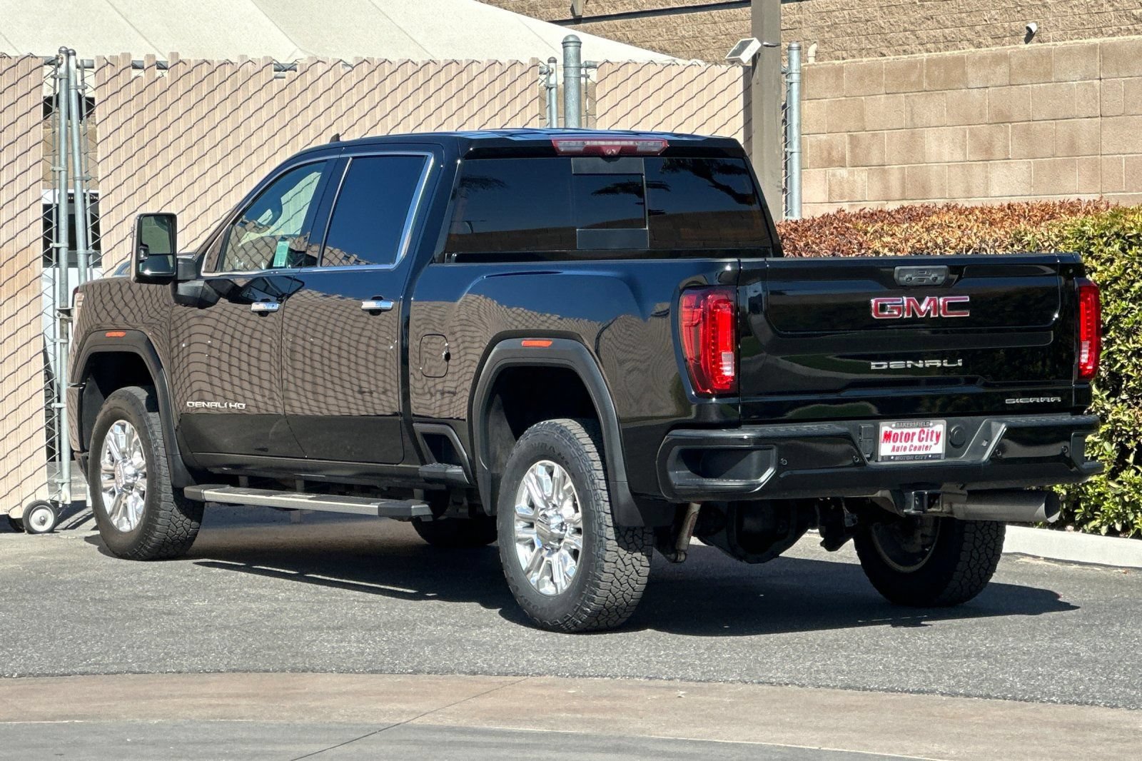 Used 2021 GMC Sierra 2500 Denali w/ Denali Ultimate Package AWD/4WD image 6