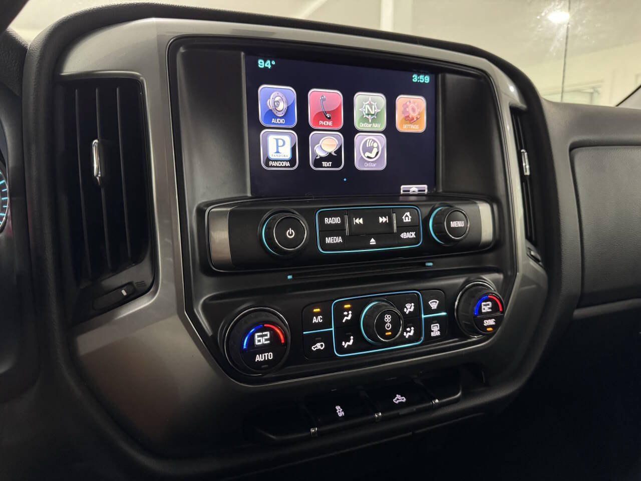 Used 2015 Chevrolet Silverado 1500 LT w/ All Star Edition AWD/4WD image 26