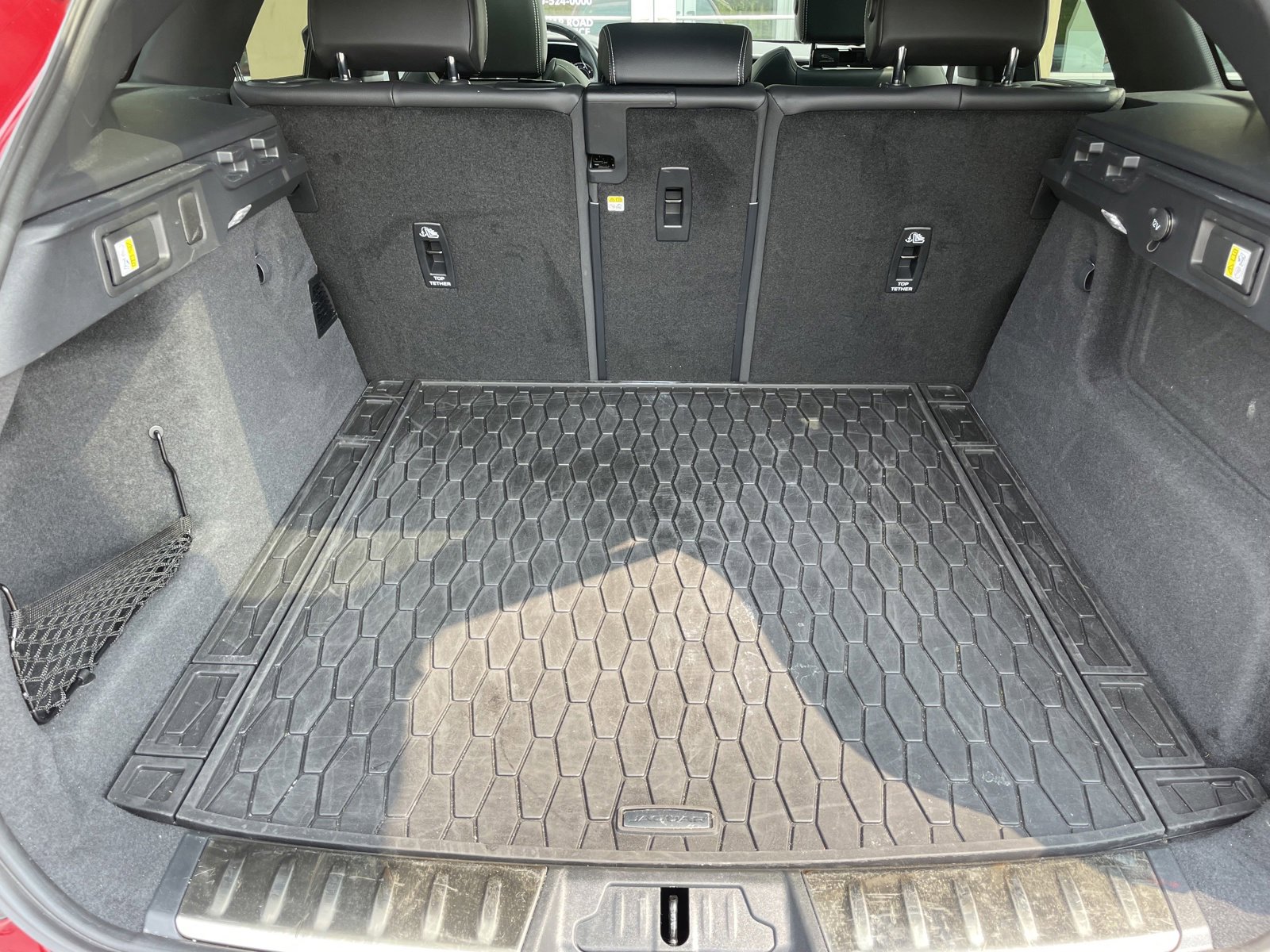 Certified 2024 Jaguar F-PACE R-Dynamic S image 9