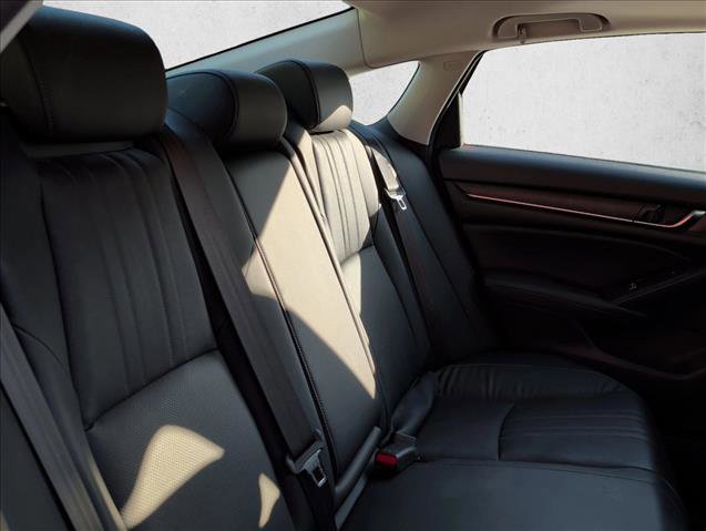 Used 2018 Honda Accord Touring image 21