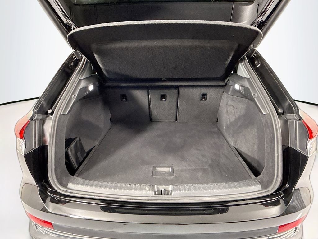 Used 2023 Audi Q4 e-tron Premium Plus w/ Premium Plus RWD image 28