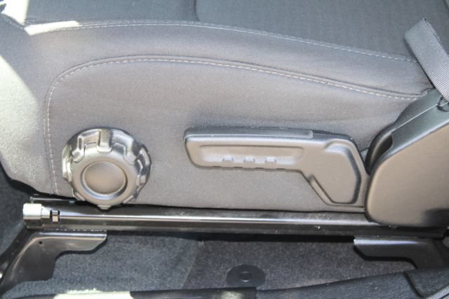 Used 2022 Jeep Gladiator Sport AWD/4WD image 35