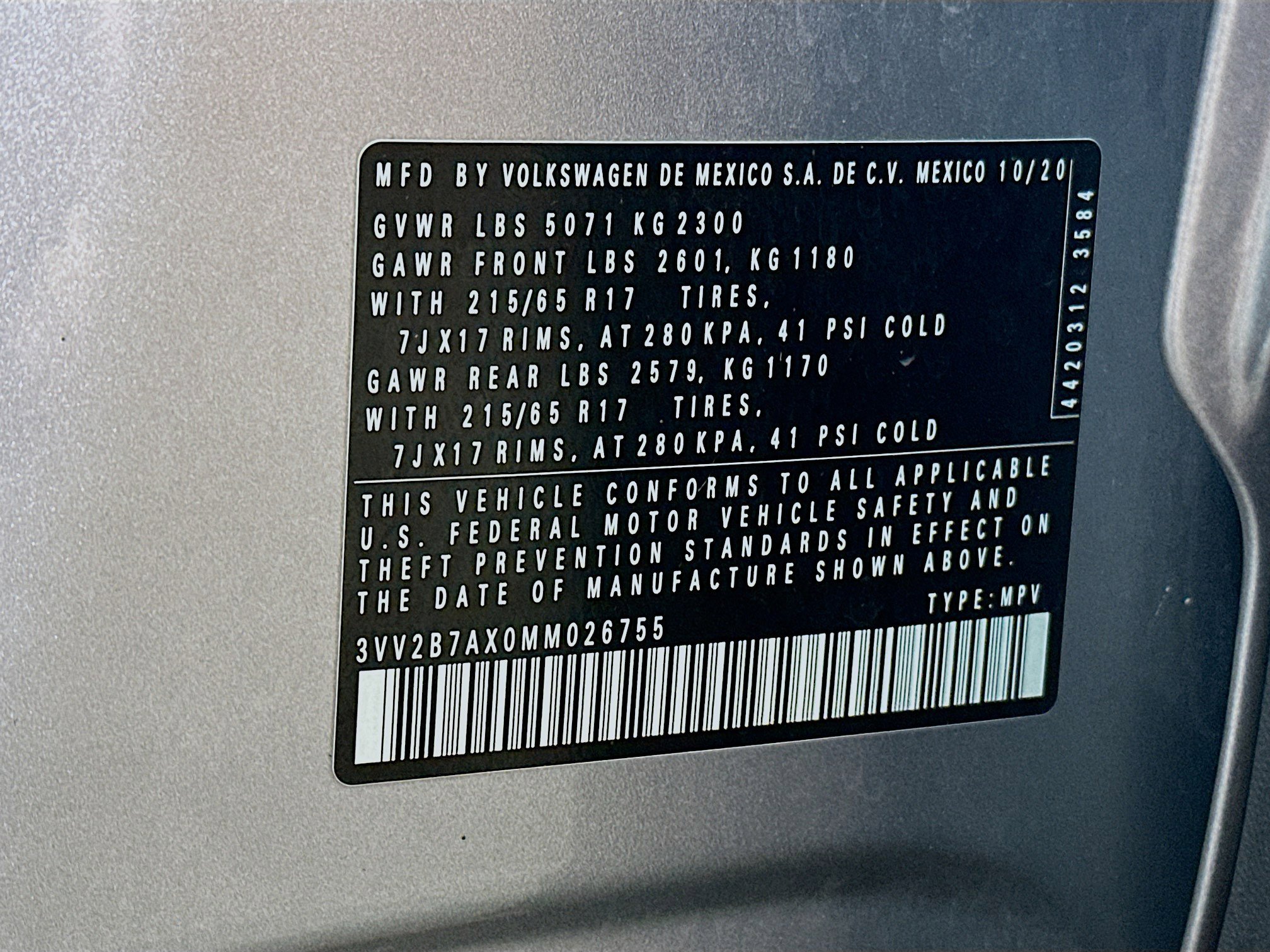 Used 2021 Volkswagen Tiguan SE image 30