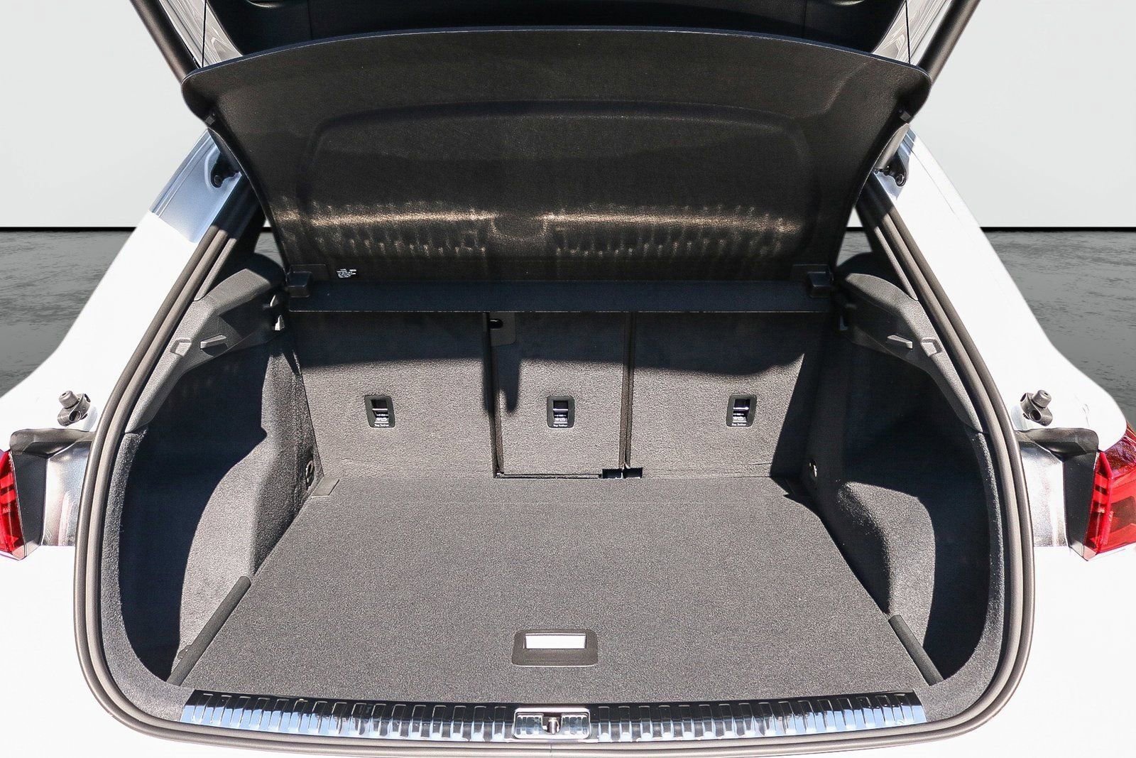 New 2025 Audi Q3 2.0T Premium Plus image 25