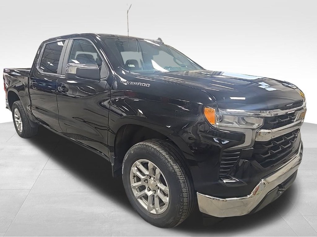 Used 2023 Chevrolet Silverado 1500 LT AWD/4WD image 9
