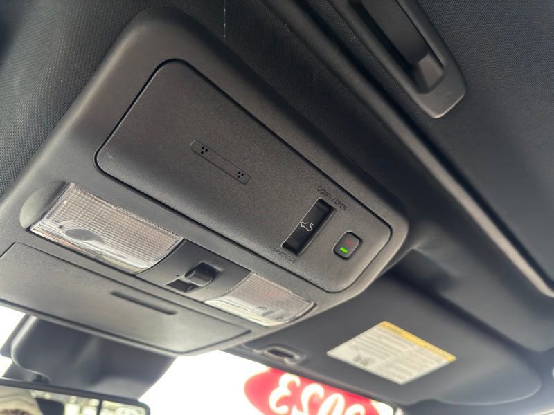 Used 2023 Nissan Frontier PRO-4X w/ Pro-4X Premium Package image 29