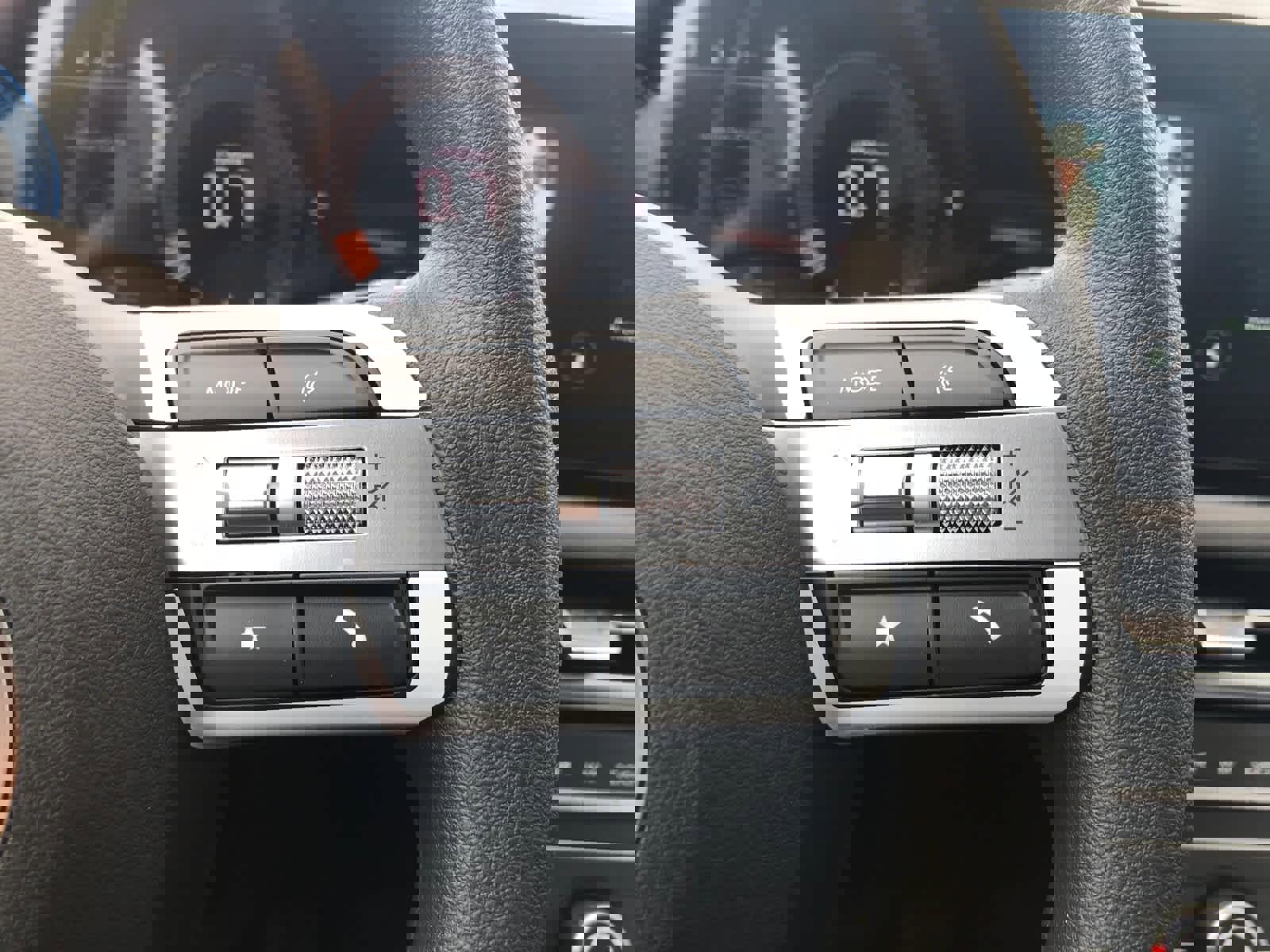 New 2026 Hyundai Tucson SE image 8