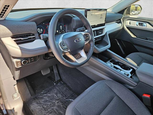 New 2026 Ford Explorer Active image 3