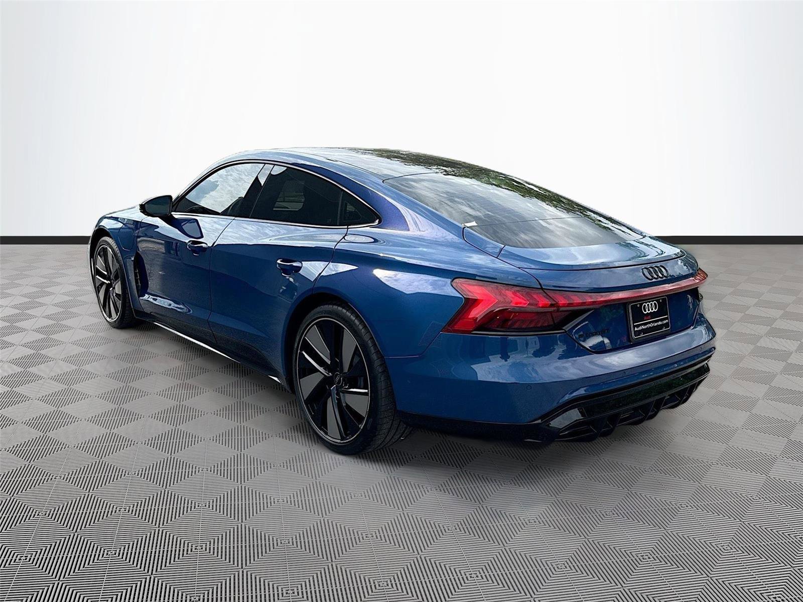 Used 2023 Audi e-tron GT Prestige w/ Prestige Package AWD/4WD image 5