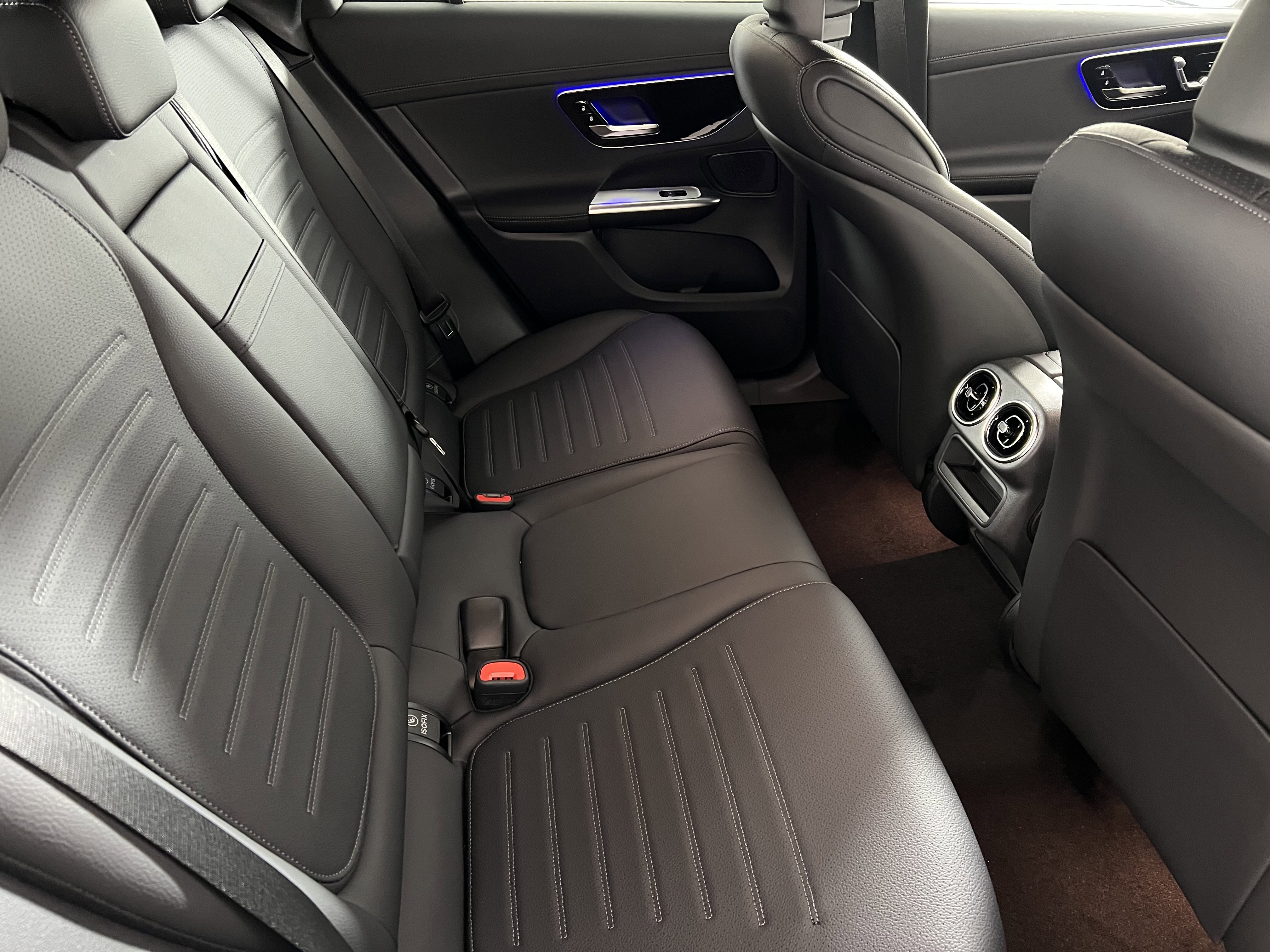 Used 2026 Mercedes-Benz GLC 300 4MATIC image 24