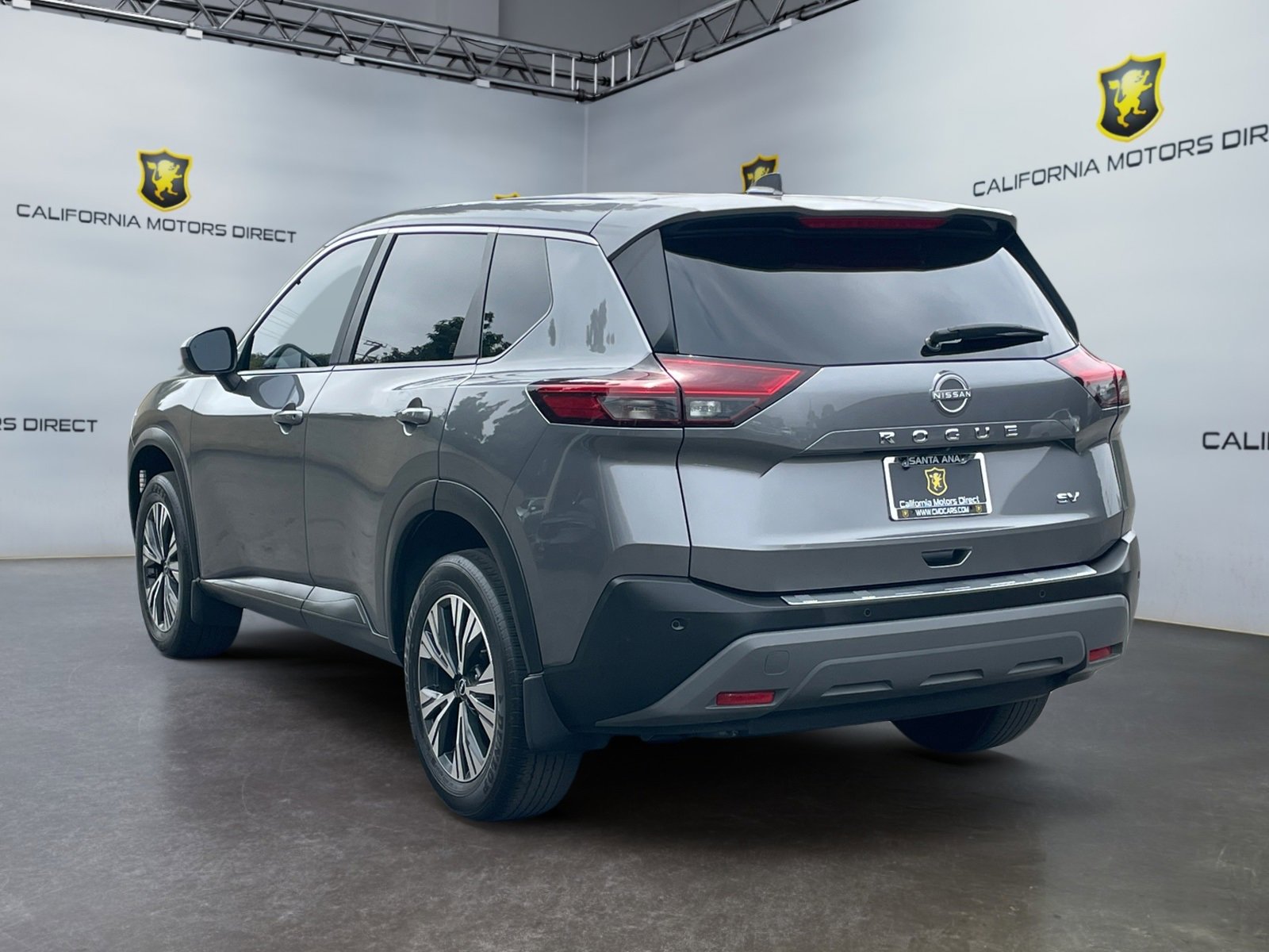 Used 2023 Nissan Rogue SV image 7