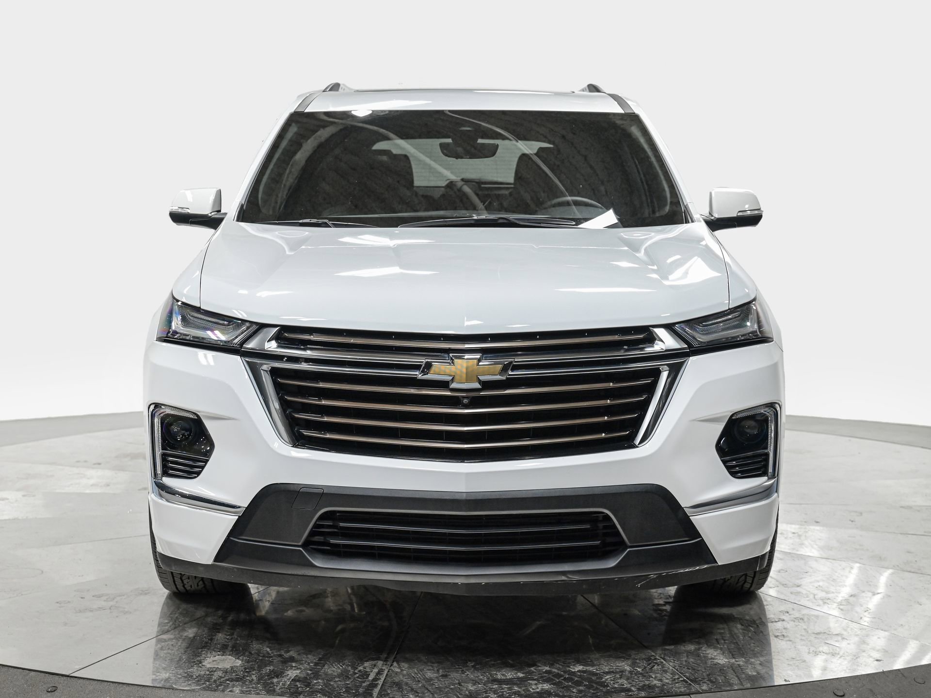 Used 2023 Chevrolet Traverse High Country w/ LPO, Floor Liner Package FWD image 10