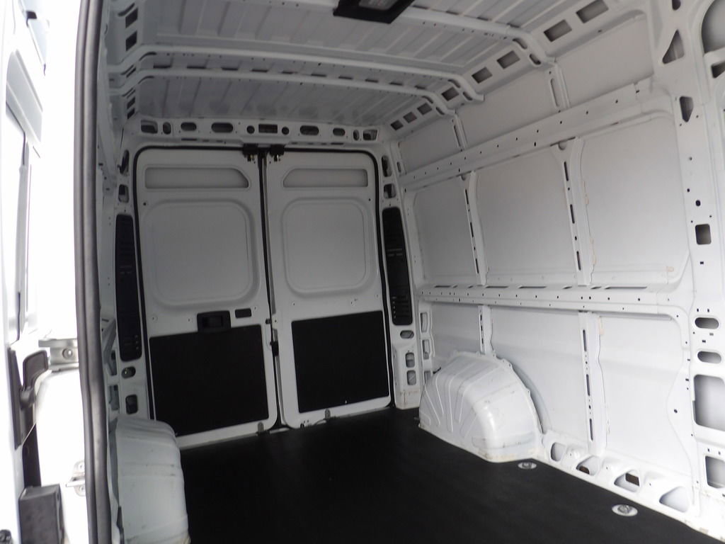 Used 2024 RAM ProMaster 2500 w/ Convenience Group FWD image 29