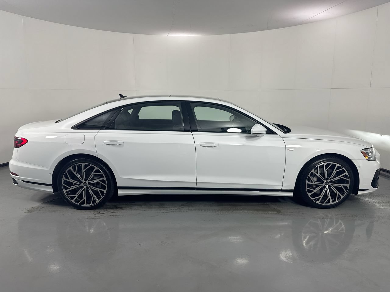 Used 2023 Audi A8 L 3.0T w/ Comfort Plus Package AWD/4WD image 38