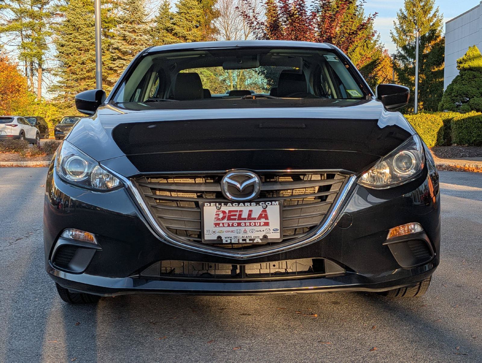 Used 2016 MAZDA MAZDA3 i Sport FWD image 2