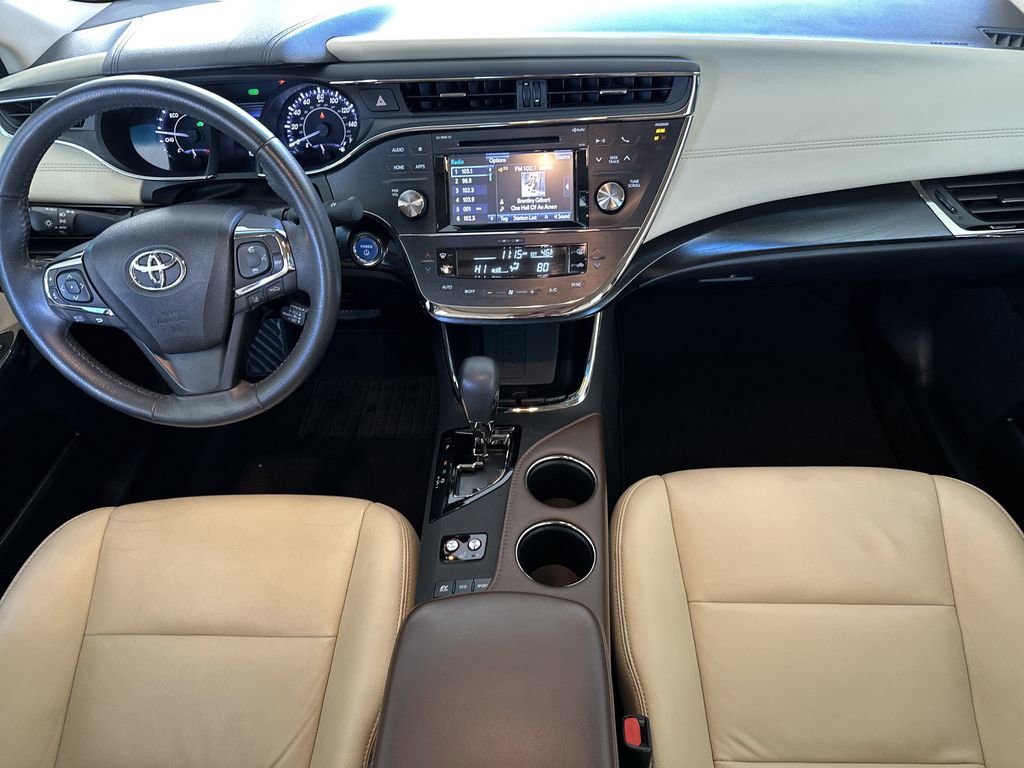 Used 2018 Toyota Avalon XLE Premium image 17