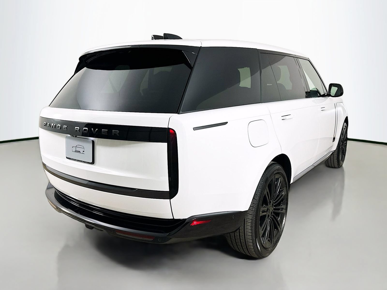 New 2026 Land Rover Range Rover Long Wheelbase SE AWD/4WD image 5