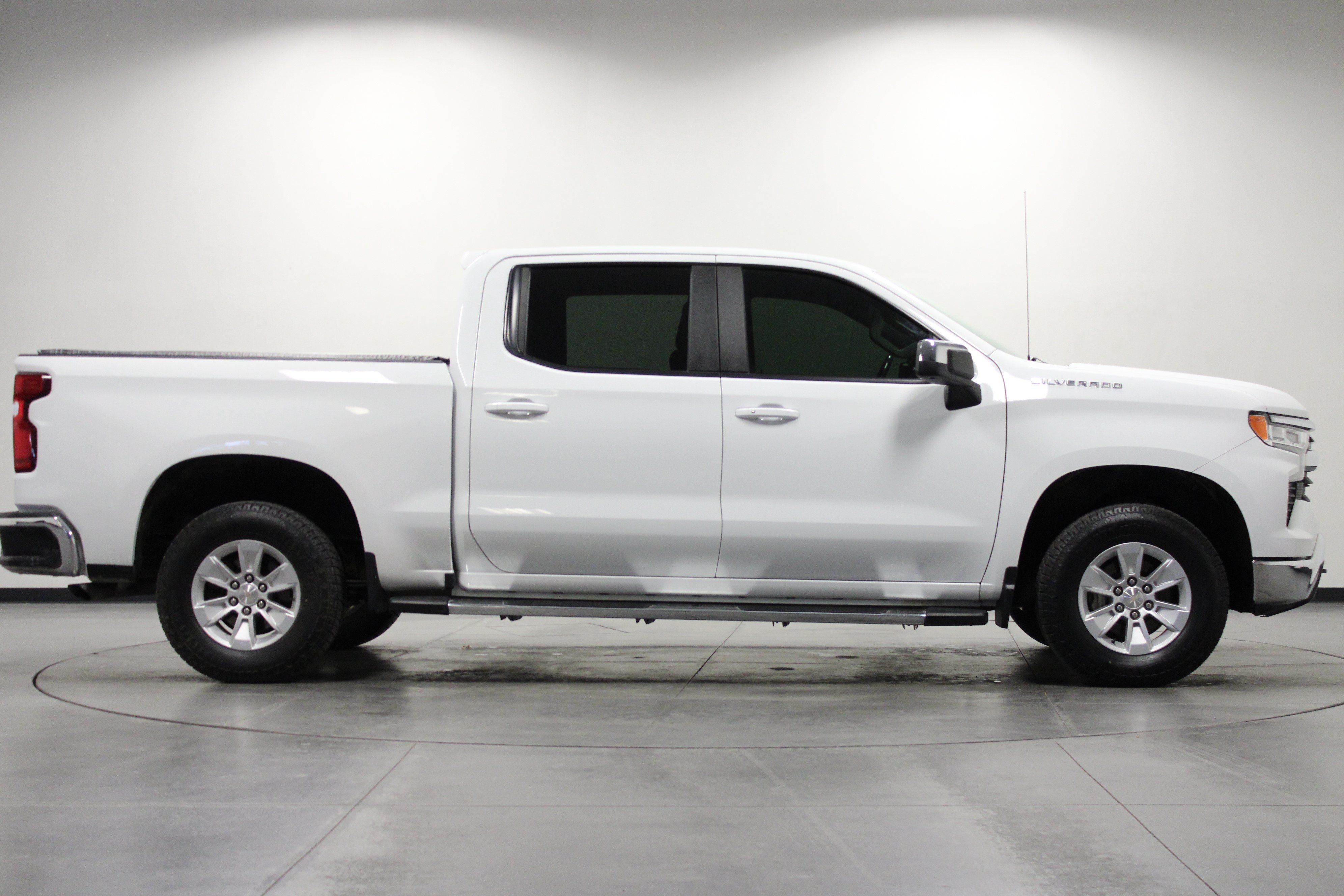 Used 2023 Chevrolet Silverado 1500 LT w/ Protection Package AWD/4WD image 3