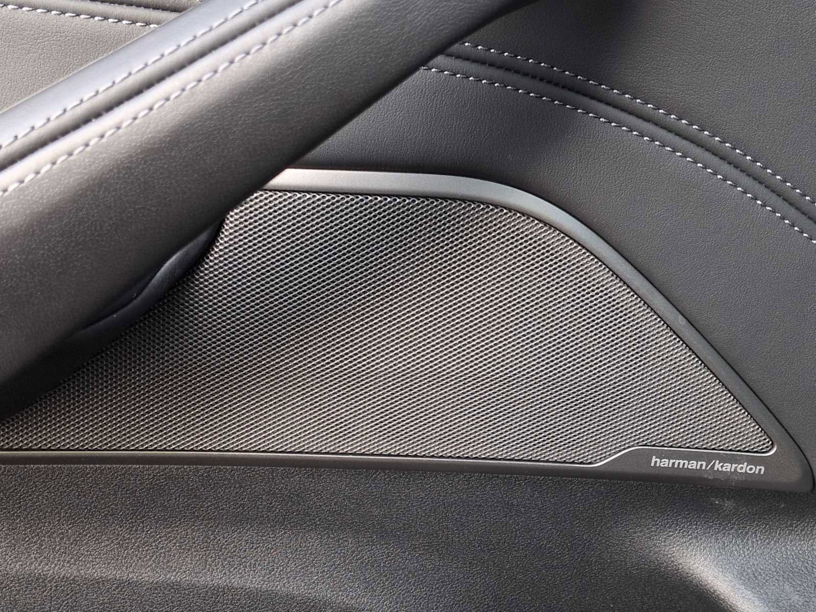 Used 2023 BMW M5 w/ Executive Package image 31