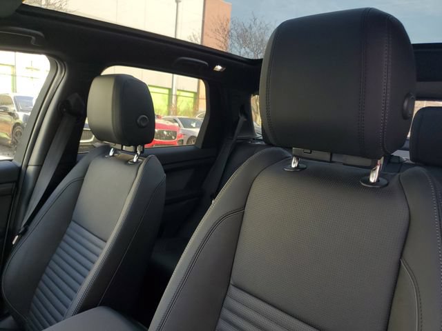 New 2026 Land Rover Discovery Sport Landmark AWD/4WD image 20