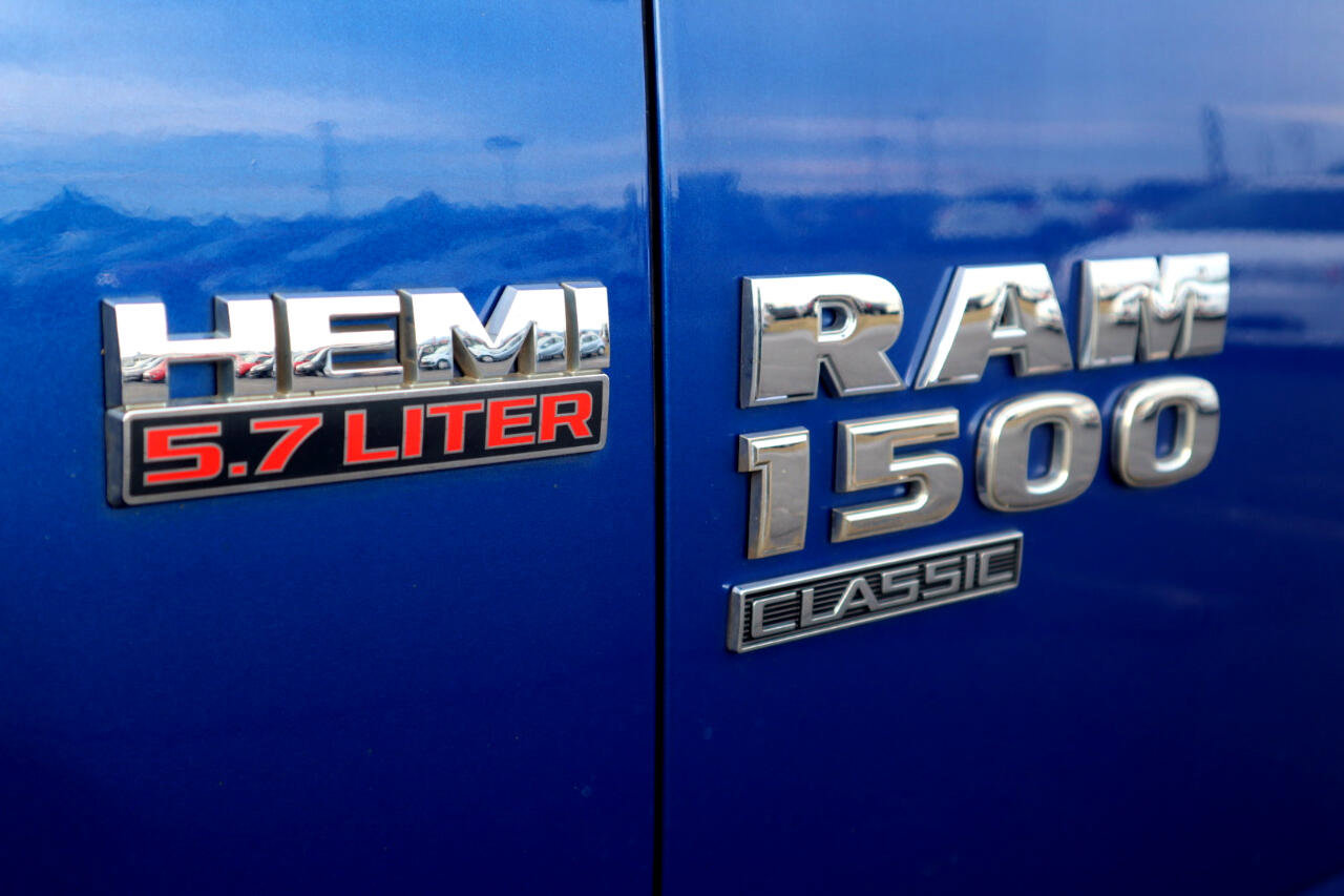 Used 2019 RAM 1500 Classic SLT image 21