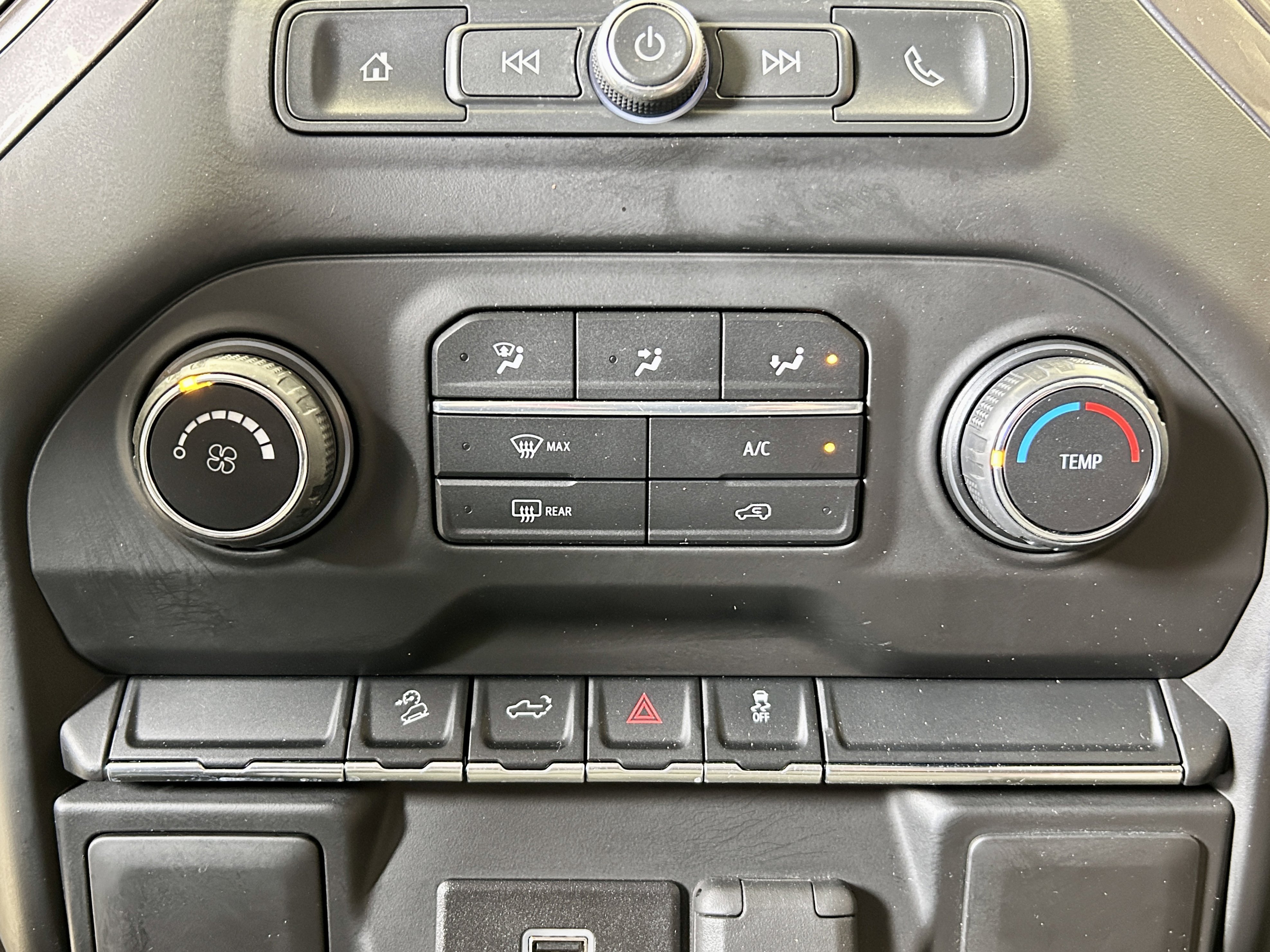 Used 2019 Chevrolet Silverado 1500 Custom Trail Boss w/ Custom Convenience Package AWD/4WD image 28