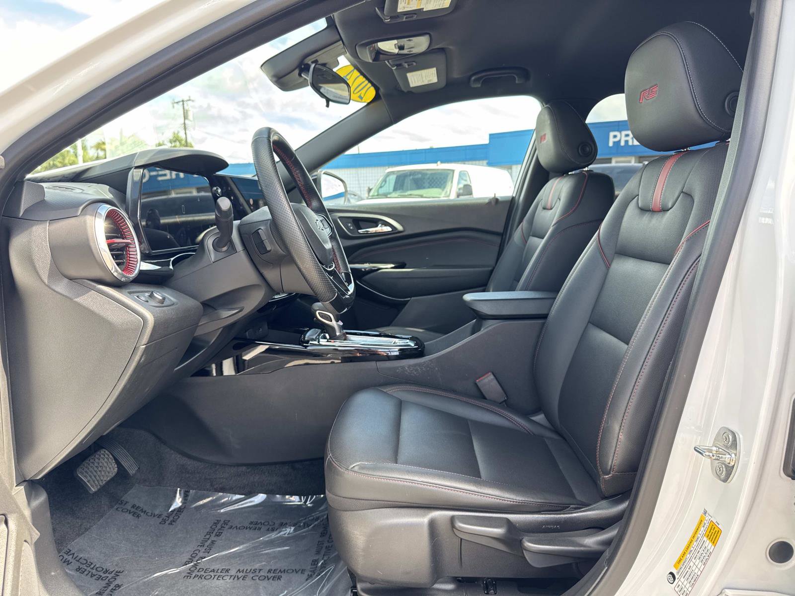 Used 2024 Chevrolet Trax RS w/ Driver Confidence Package image 22