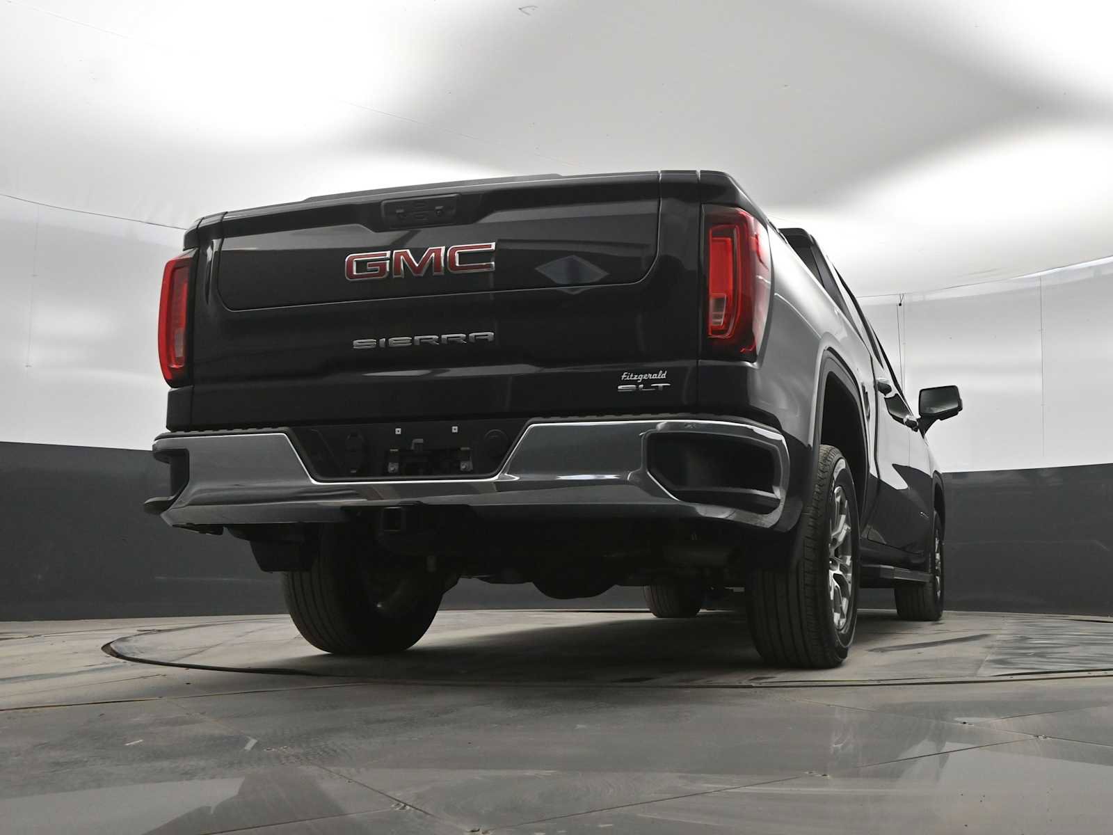 Used 2022 GMC Sierra 1500 SLT w/ SLT Convenience Package image 36