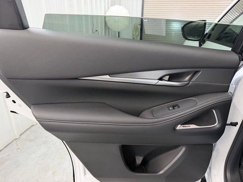 New 2027 INFINITI QX60 Sport w/ Dark Cargo Package AWD/4WD image 34