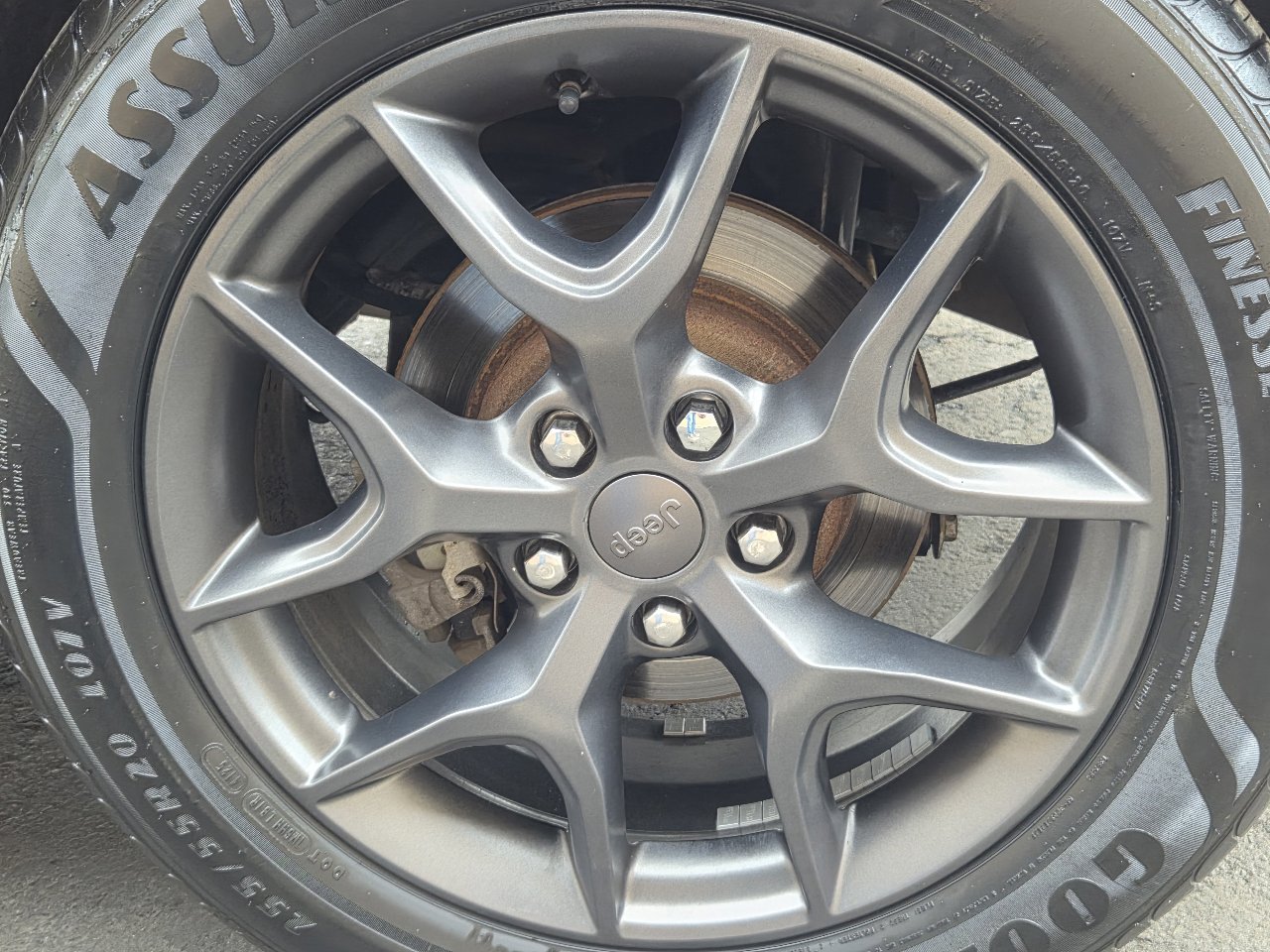 Used 2020 Jeep Grand Cherokee Limited X image 37